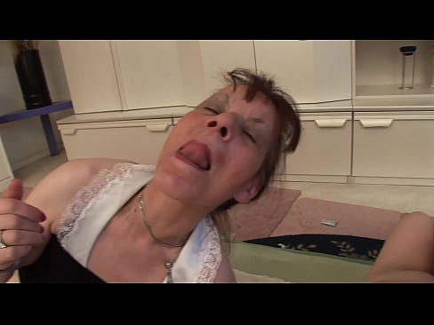 ❤️ Due nonne e un nonno fanno una cosa a tre Porno fatto in casaal it.high-pass.ru ❌❤