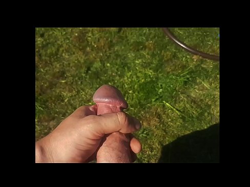 ❤️ Hot hottie si fa scopare la figa rosa e sborra con uno squirt in un giardino estivo Porno fatto in casaal it.high-pass.ru ❌❤